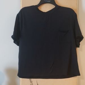Cropped tee